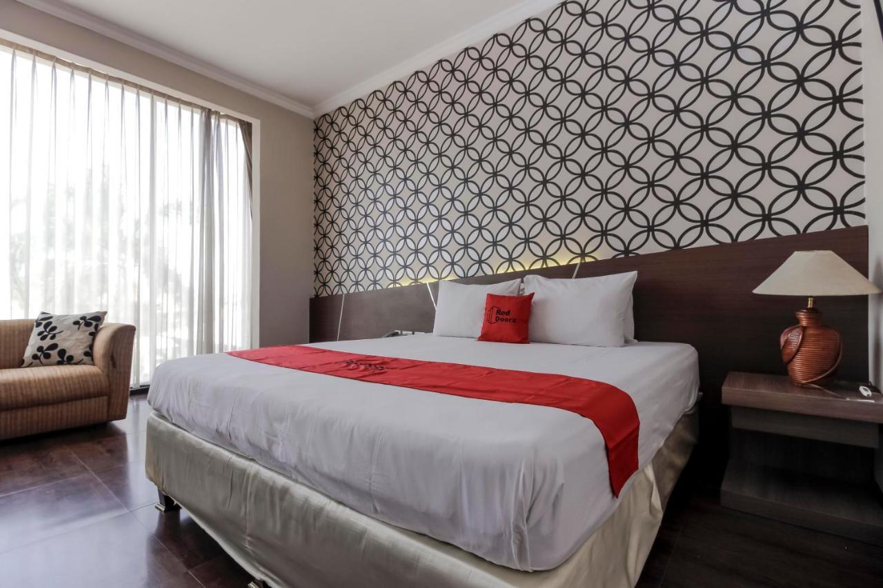 Reddoorz Plus Near Grage City Mall Cirebon Buitenkant foto