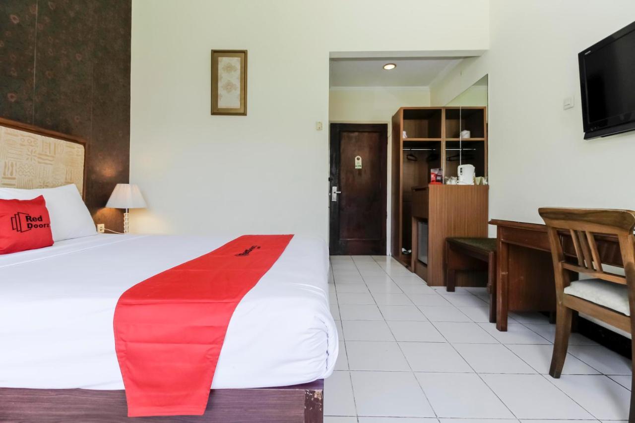 Reddoorz Plus Near Grage City Mall Cirebon Buitenkant foto