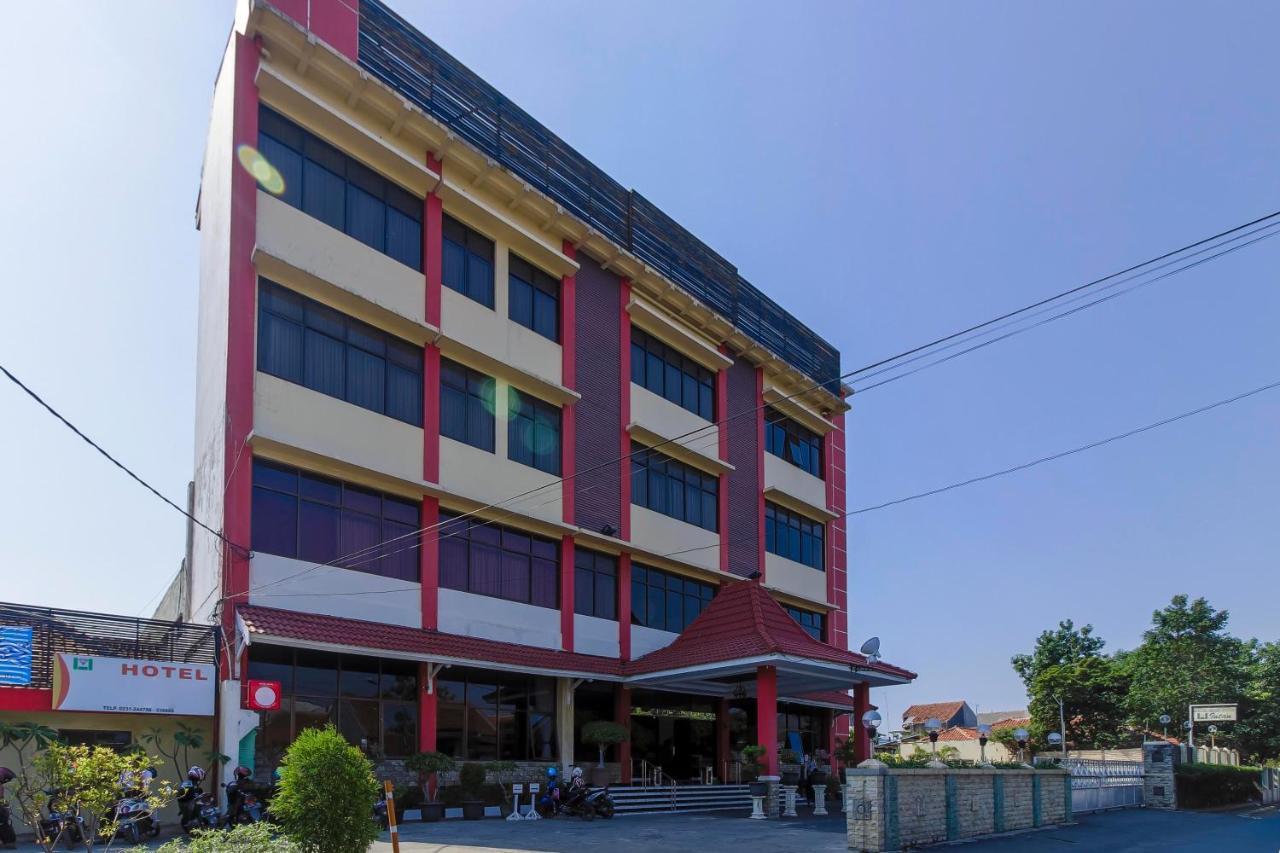Reddoorz Plus Near Grage City Mall Cirebon Buitenkant foto