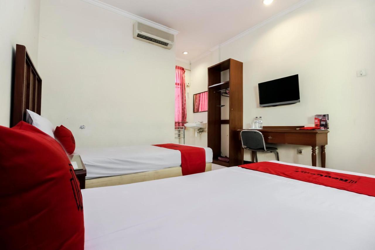 Reddoorz Plus Near Grage City Mall Cirebon Buitenkant foto