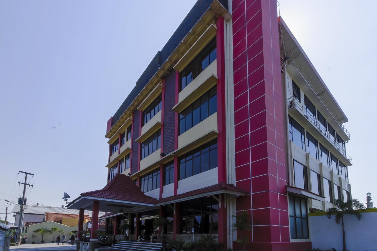 Reddoorz Plus Near Grage City Mall Cirebon Buitenkant foto