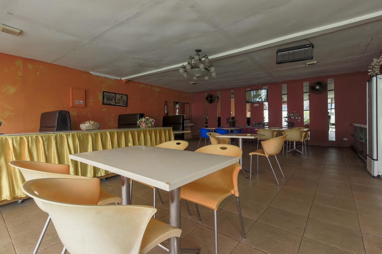 Reddoorz Plus Near Grage City Mall Cirebon Buitenkant foto