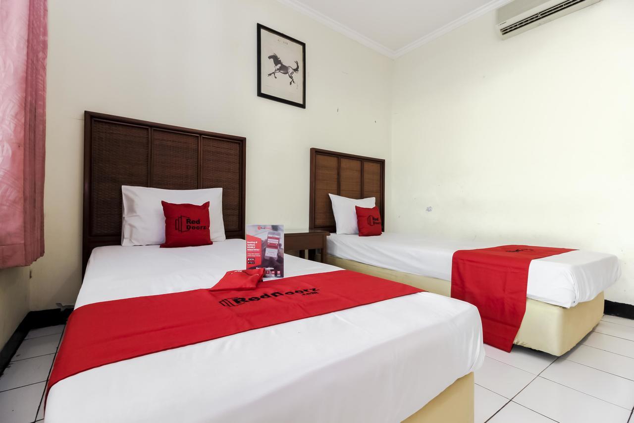 Reddoorz Plus Near Grage City Mall Cirebon Buitenkant foto